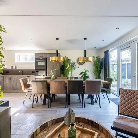 Family In Forest Park Holiday home