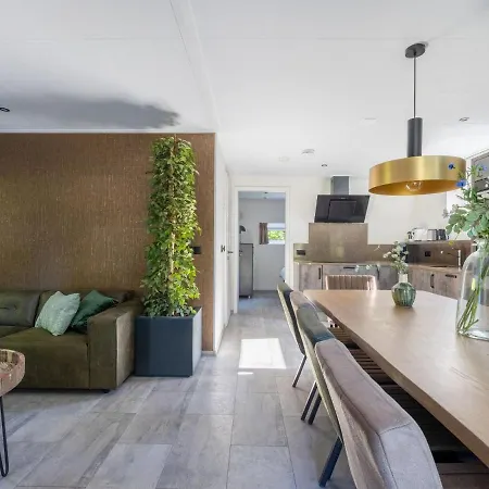 Family In Forest Park 別荘